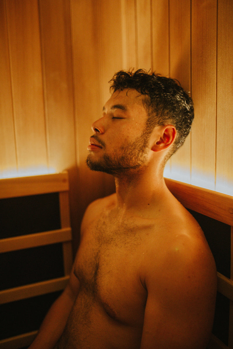 Our thermal cycle is a two-hour sequence of heat, cold, and rest. It's a time-tested ritual, designed to support nervous system regulation.
Shift into discovery mode and move intuitively between temperatures. Allow the body to soften, give rhythm to your breath, and welcome a state change across both body and mind.